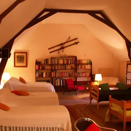Du Château De Saveilles Hébergement de vacances Paizay-Naudouin-Embourie